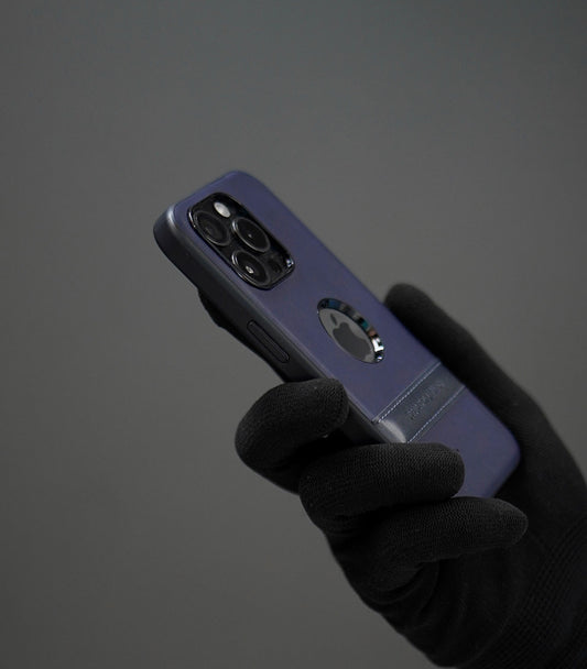 Elegant leather-textured protective phone cover with stitching detail