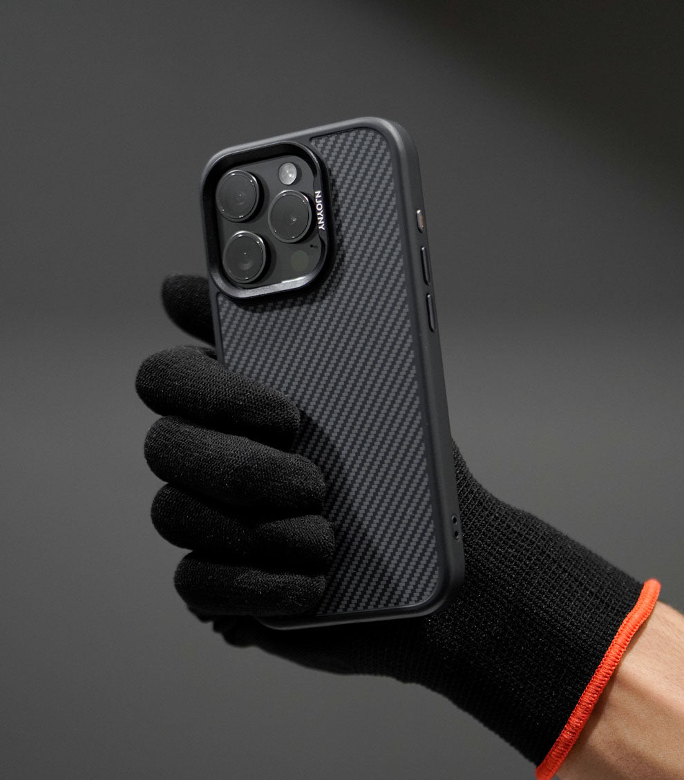 Luxury Shockproof Carbon Fiber Case – Anti-Fingerprint Finish